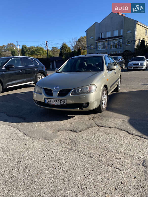 2003 nissan almera