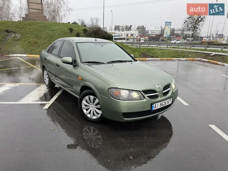 2004 nissan almera