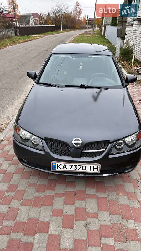 2003 nissan almera