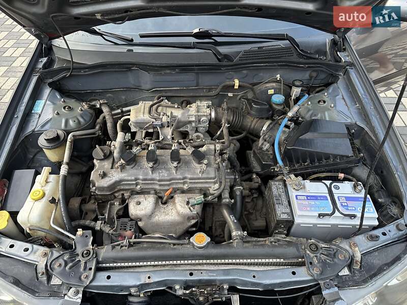 2004 nissan almera