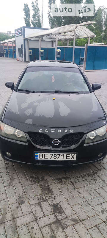 2004 nissan almera