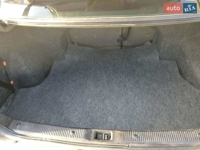 2004 nissan almera