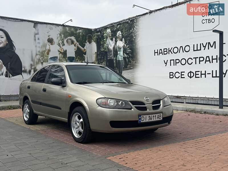 2005 nissan almera