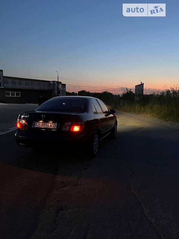 2005 nissan almera