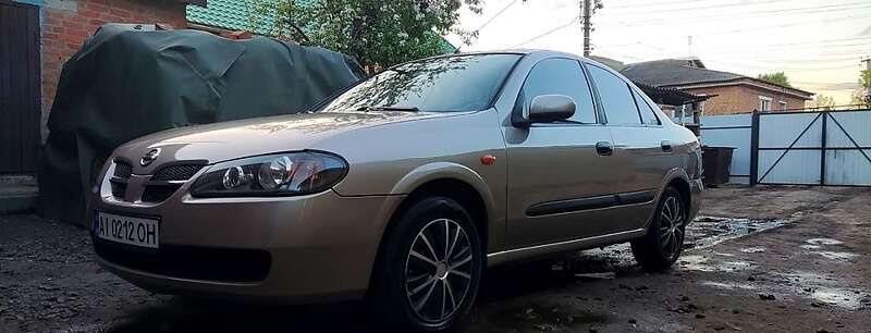 2005 nissan almera