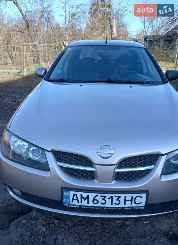 2005 nissan almera