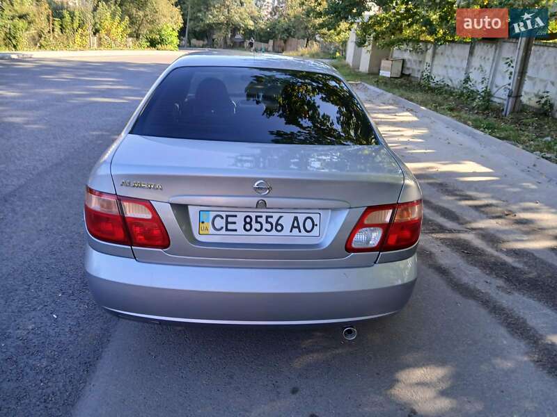 2005 nissan almera