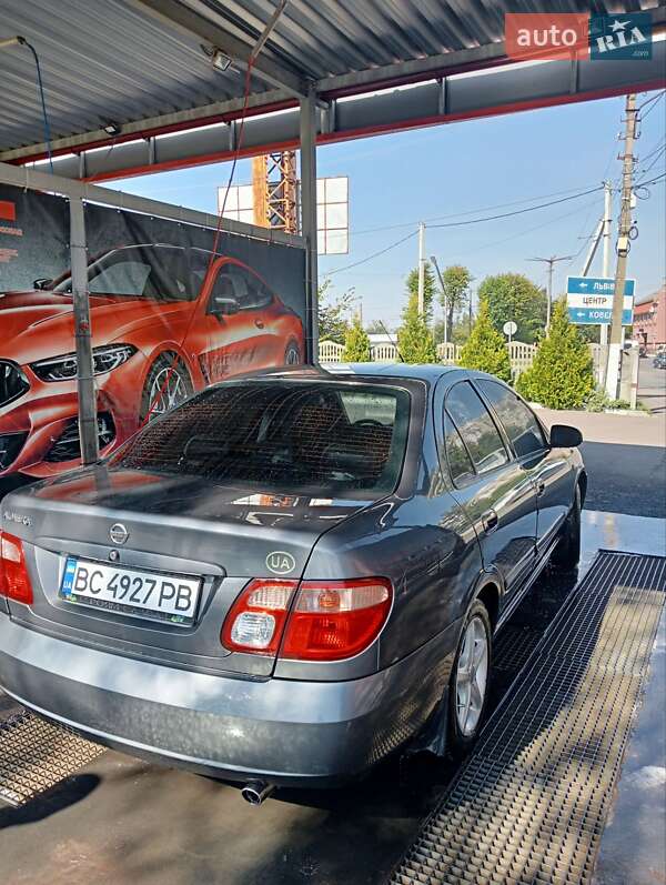 2005 nissan almera