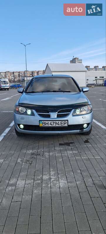 2005 nissan almera