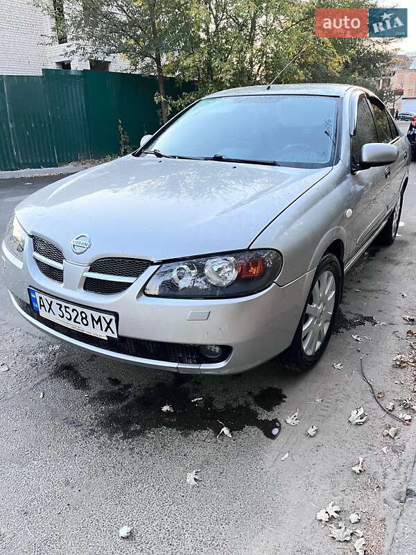 2005 nissan almera