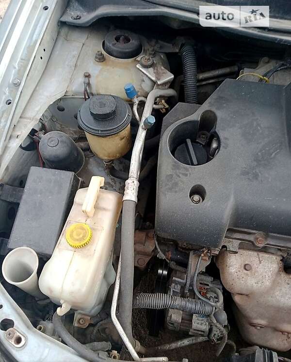 2003 nissan primera