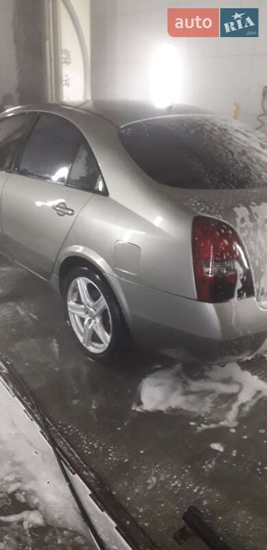 2005 nissan primera