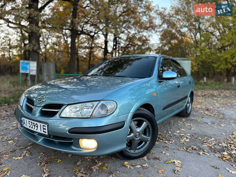 2002 nissan almera
