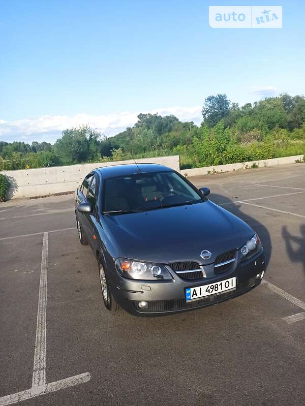 2003 nissan almera