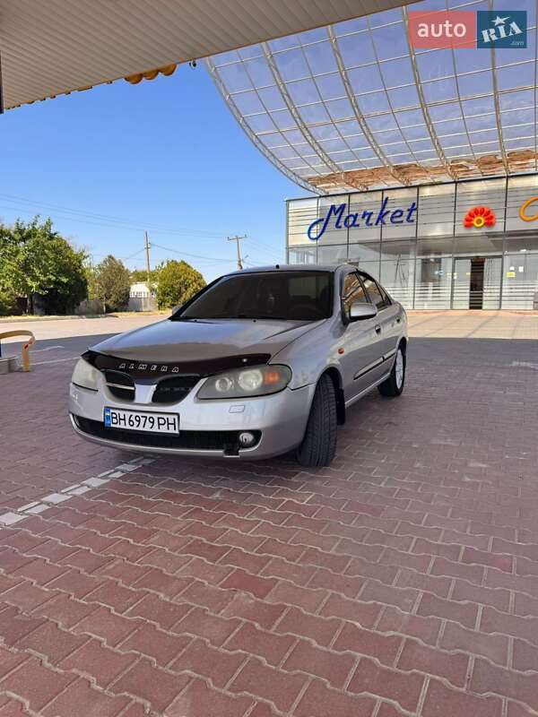2003 nissan almera