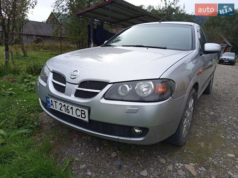 2003 nissan almera