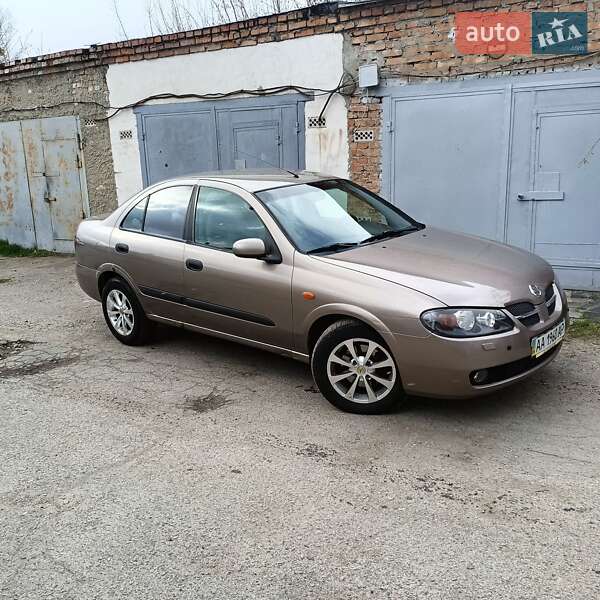 2005 nissan almera