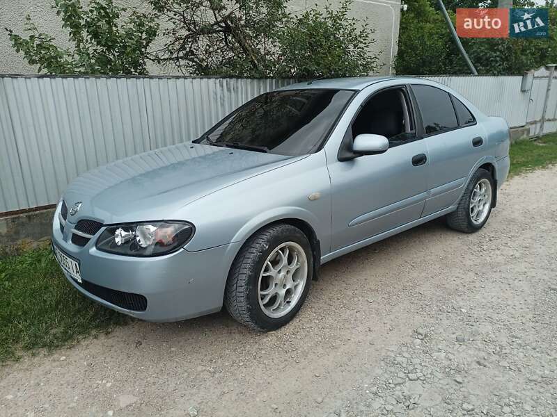 2005 nissan almera