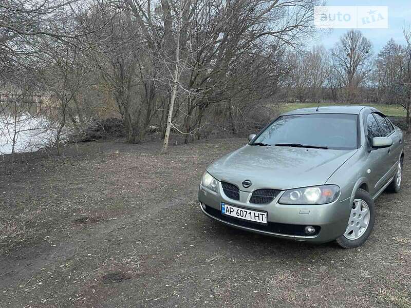 2005 nissan almera