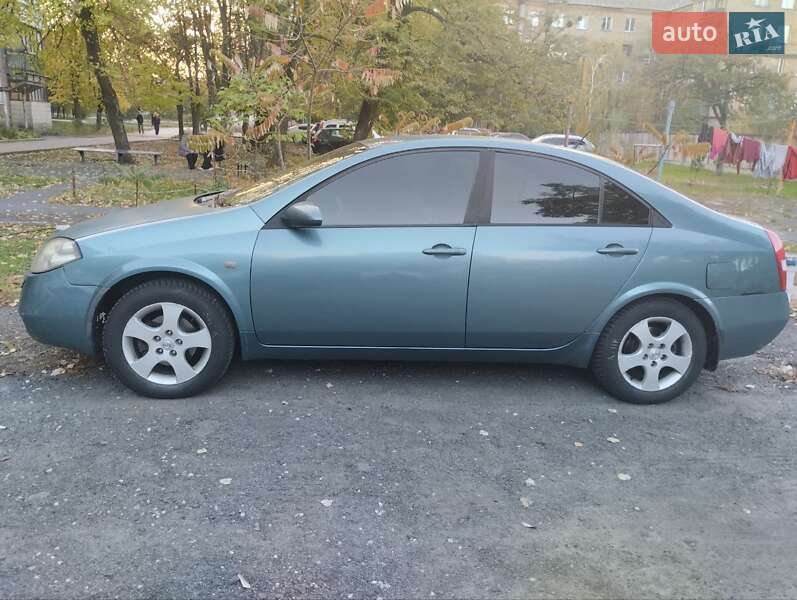 2002 nissan primera