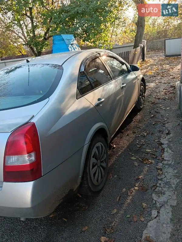 2002 nissan primera