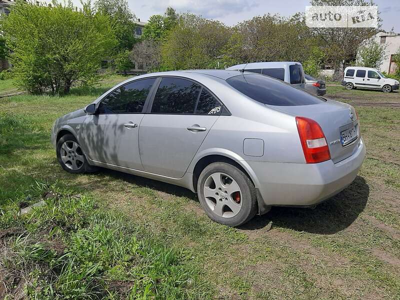 2002 nissan primera