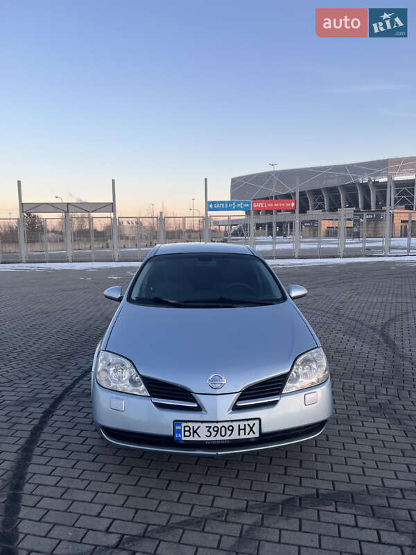 2004 nissan primera