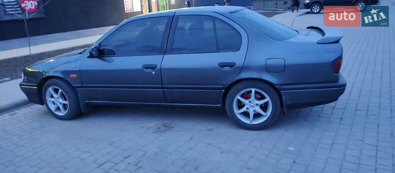 1993 nissan primera