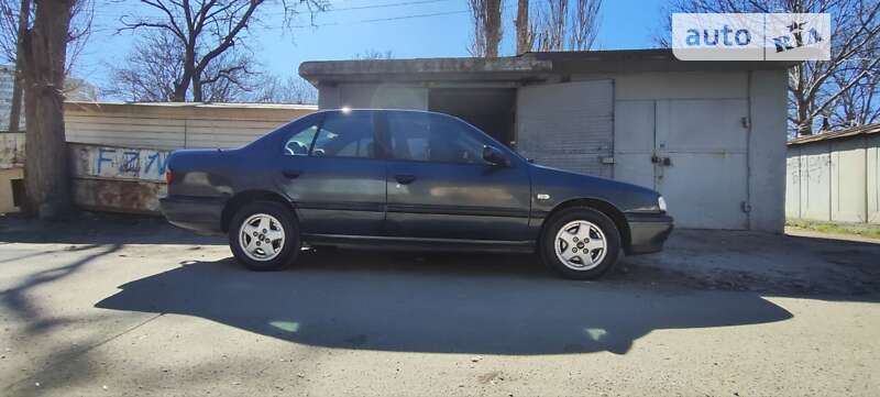 1993 nissan primera