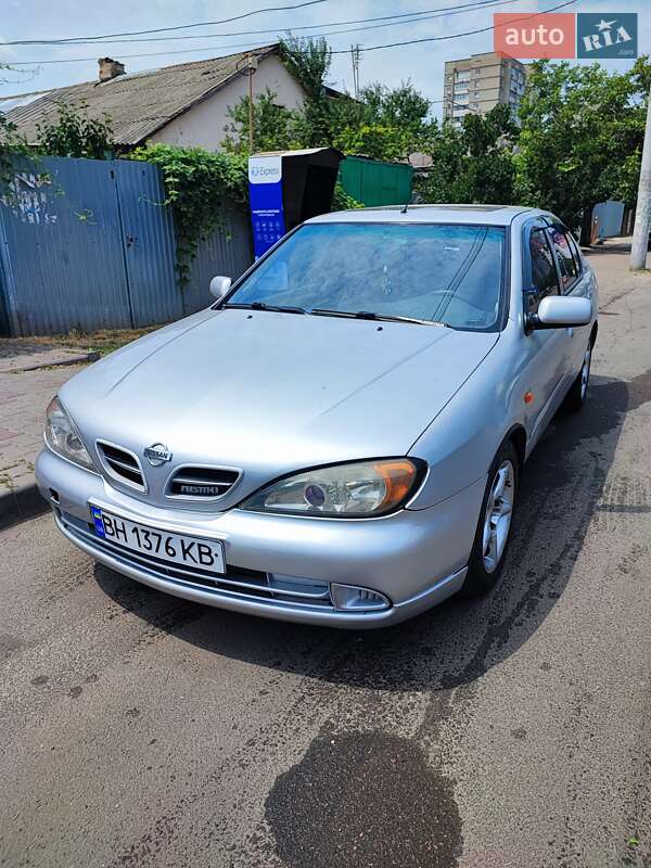 2000 nissan primera