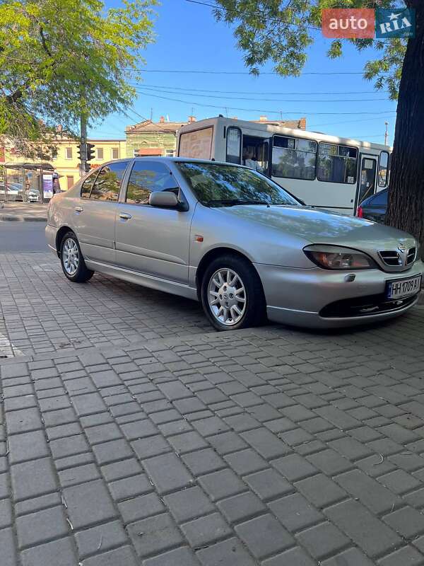 2000 nissan primera