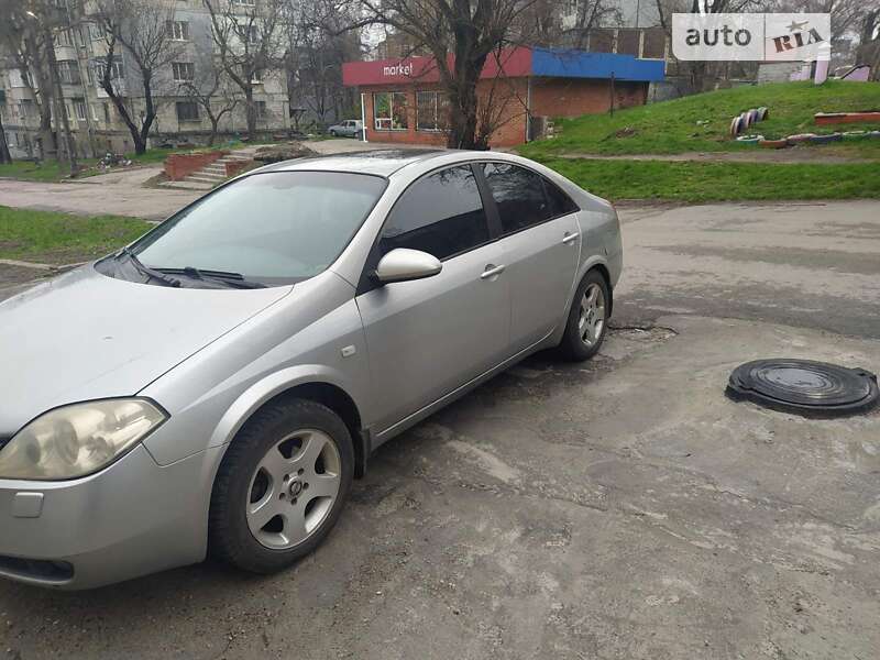 2005 nissan primera