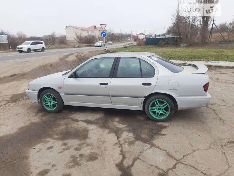 1993 nissan primera