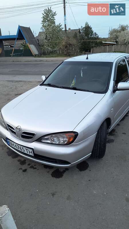 2000 nissan primera