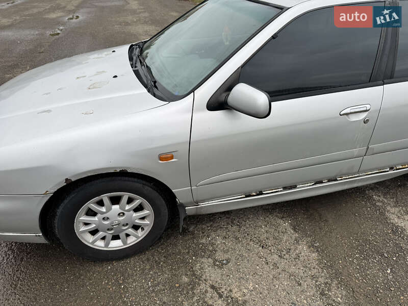 2001 nissan primera