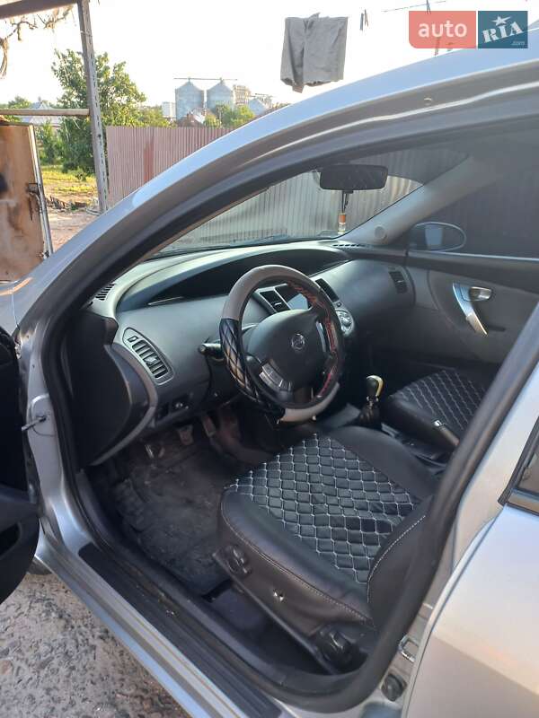 2005 nissan primera