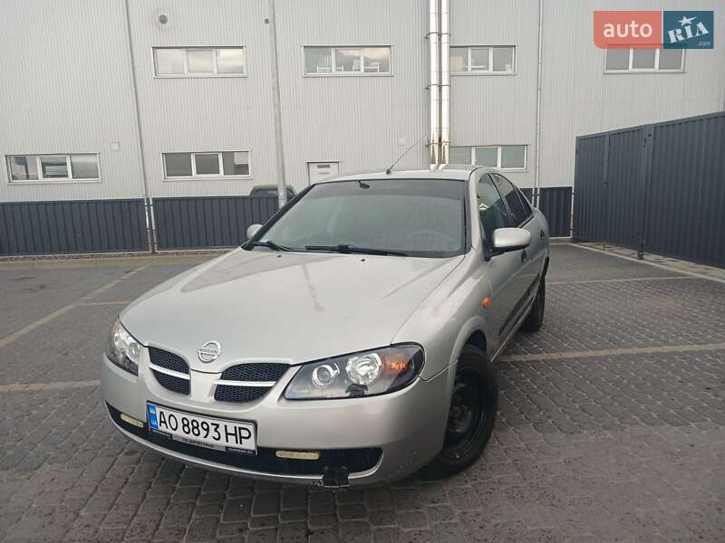2005 nissan almera