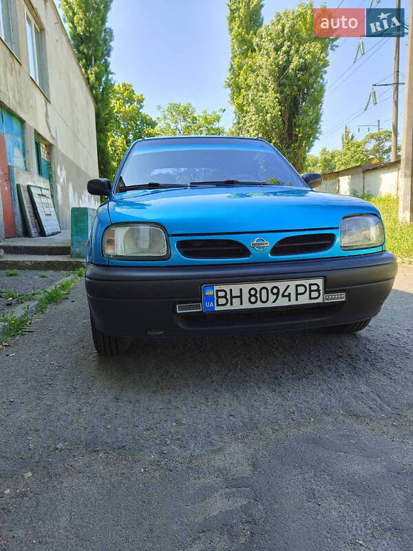 1998 nissan micra