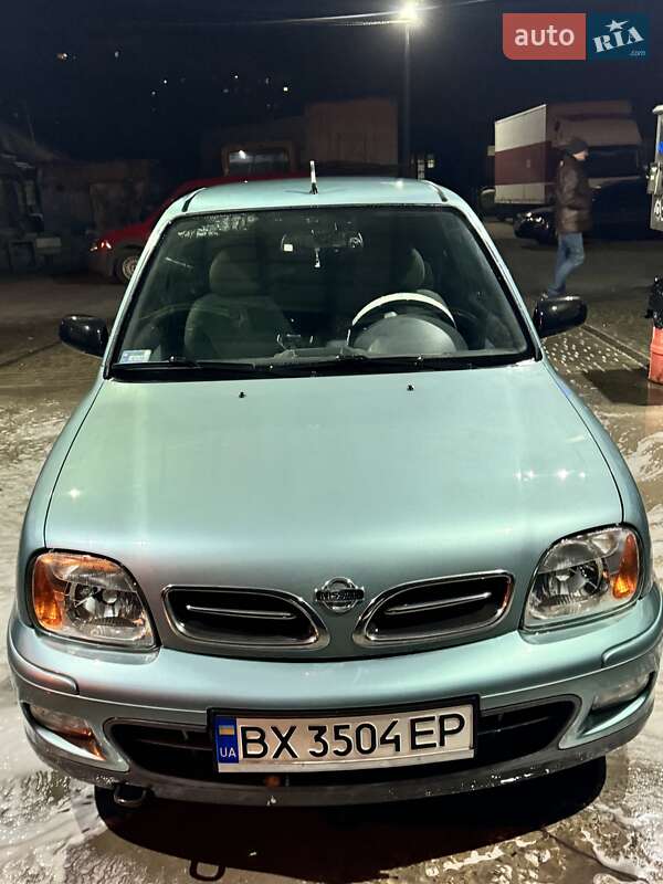 2002 nissan micra