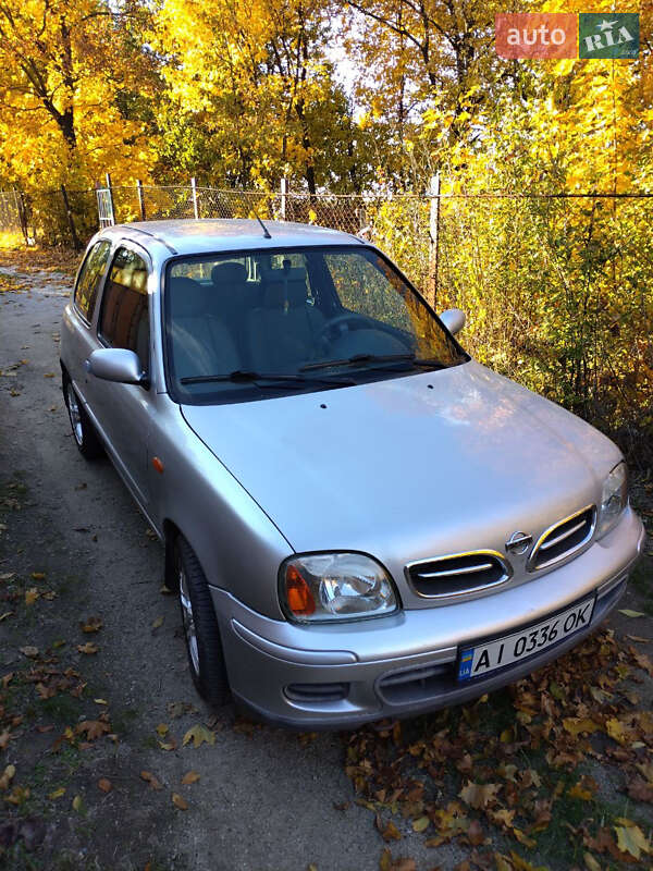 2002 nissan micra