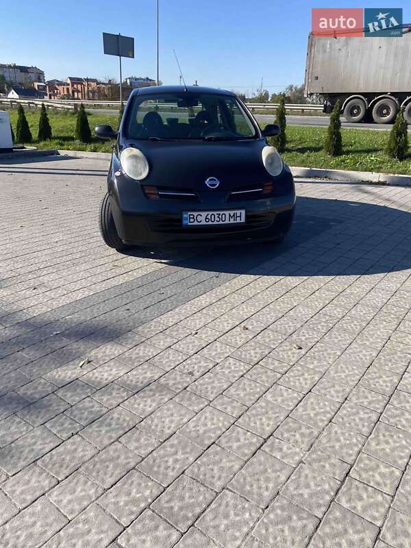2003 nissan micra