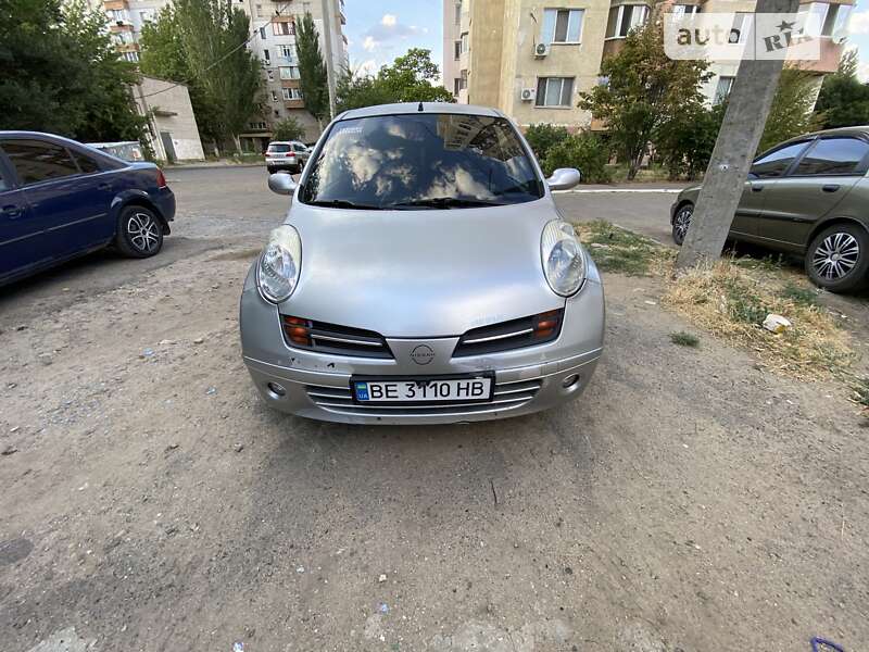 2003 nissan micra
