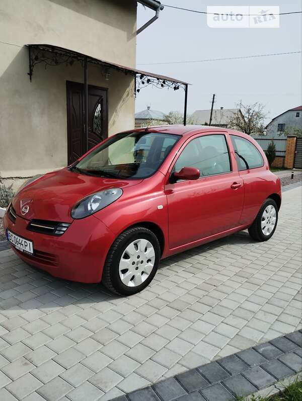 2004 nissan micra