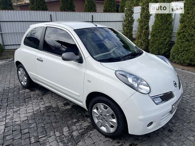 2009 nissan micra