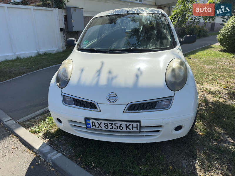 2009 nissan micra