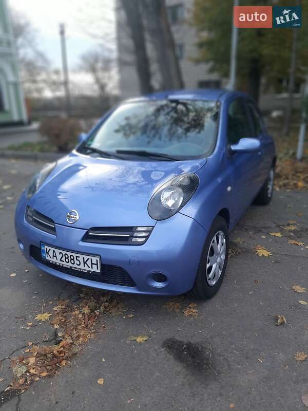2003 nissan micra