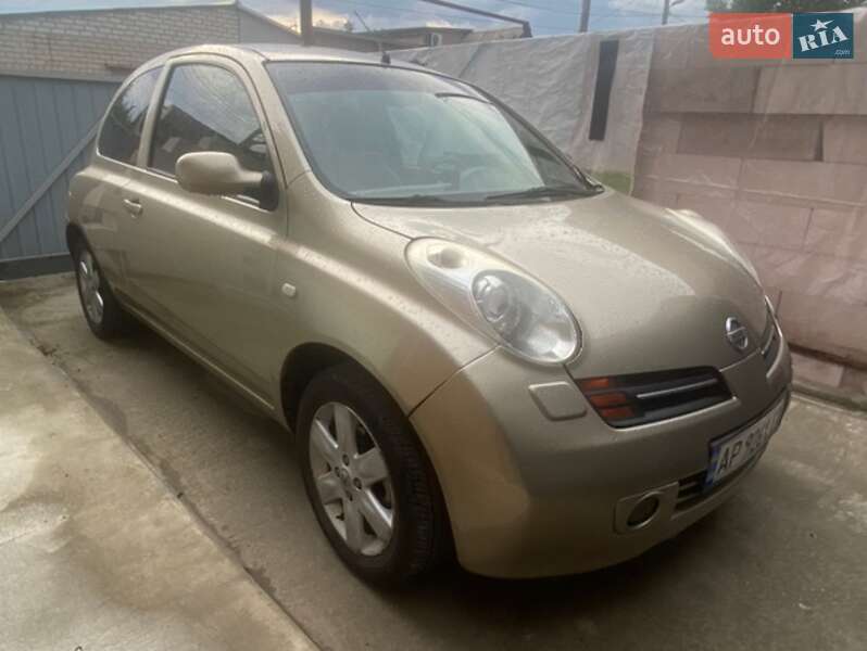 2004 nissan micra