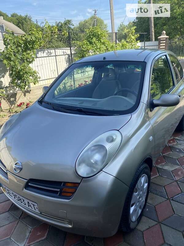 2004 nissan micra