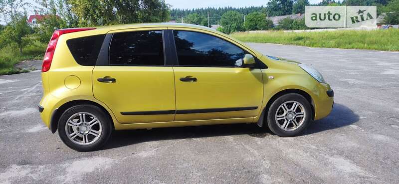 2006 nissan note