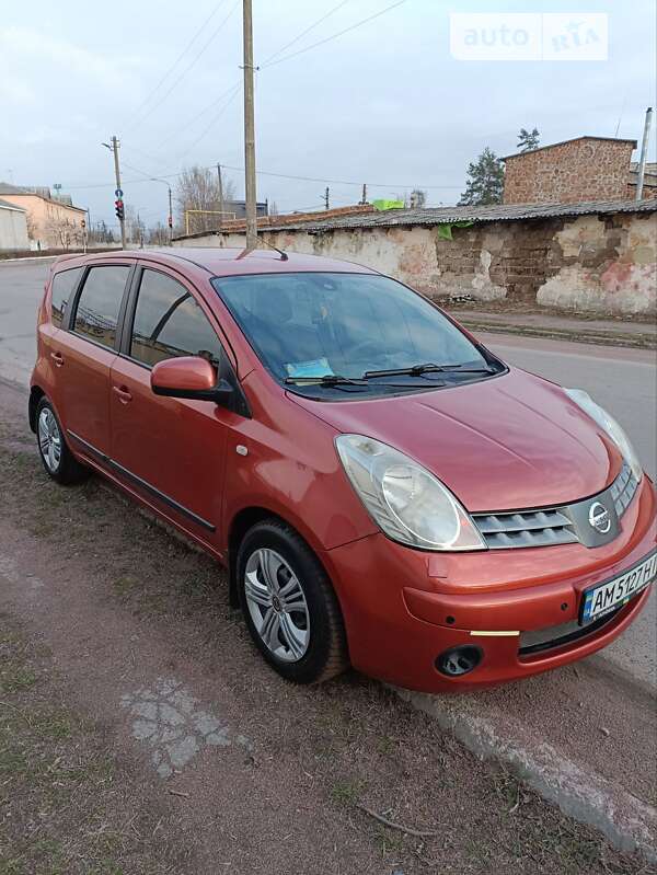 2006 nissan note